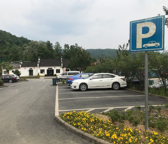 怎么去西递石林景区?
