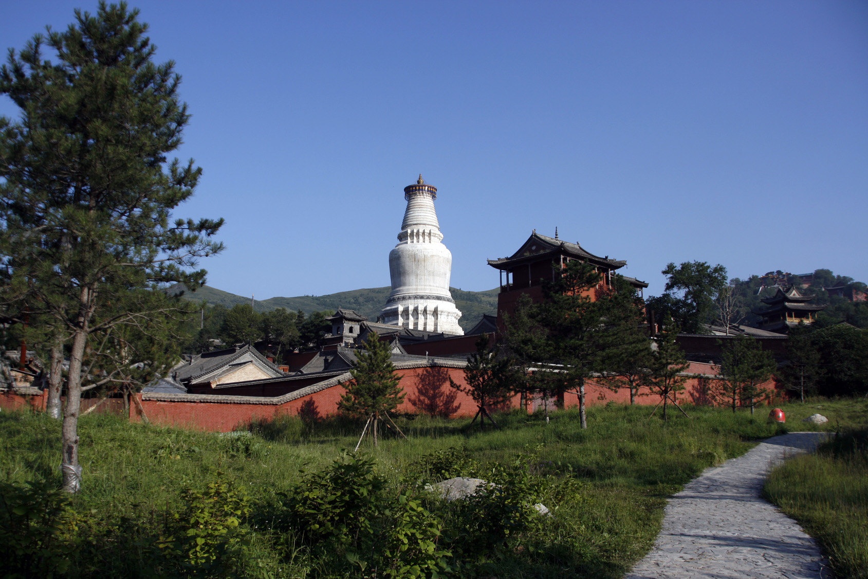 别担心交通问题,这篇攻略带你玩转五台山,轻松出行不迷路!